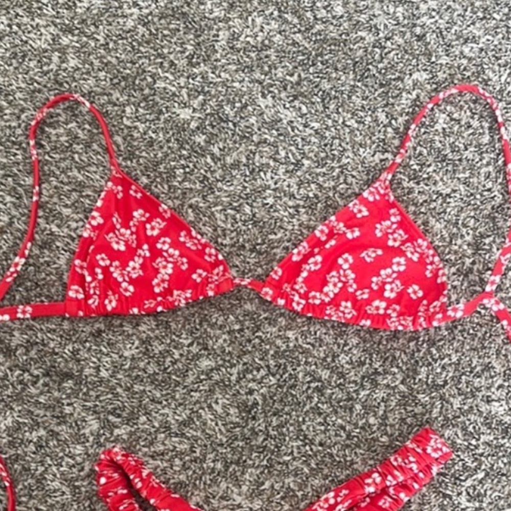 Kulani kinis top
